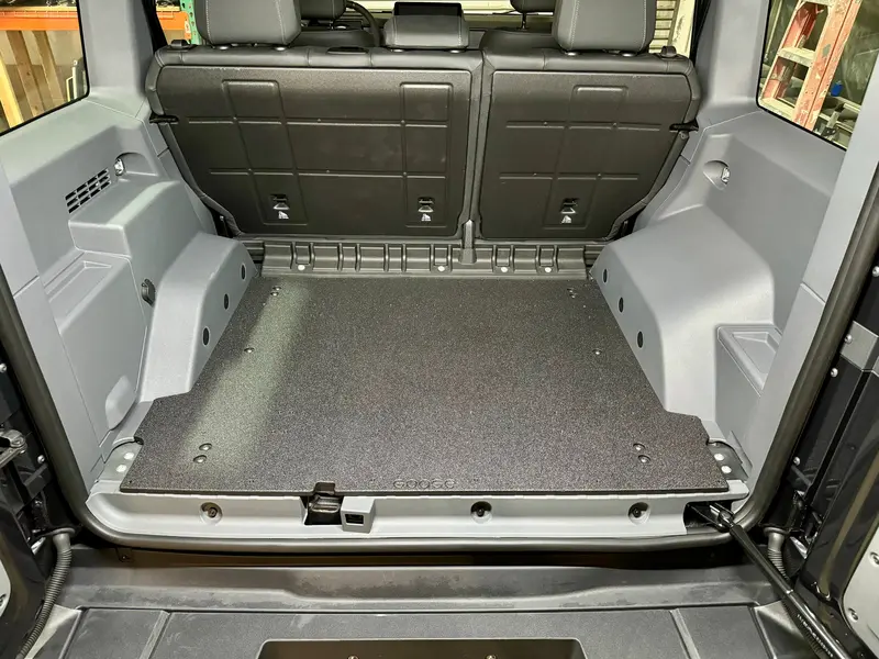 Goose Gear Rear Mounting Plate System – 2023+ Ineos Grenadier 1