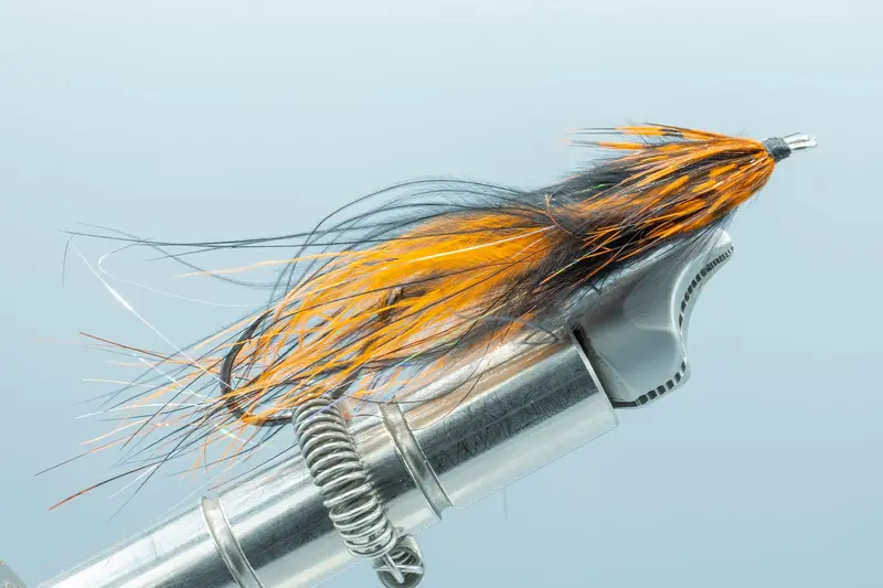 Hocus Pocus Intruder Fly – Kinney Orange Butt/Black, Size #2 1
