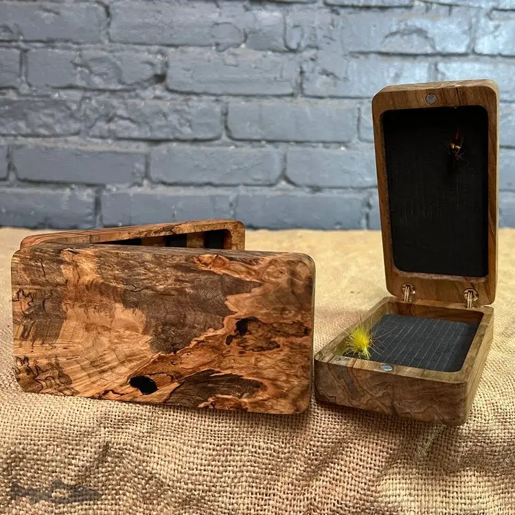 Maple Burl Clam Shell Fly Box – Unique Wooden Fly Organizer 1
