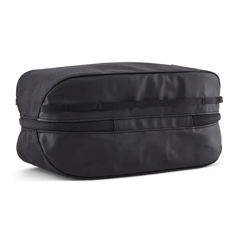 Patagonia Black Hole Cube – 6L Sleek Black Organizer 1